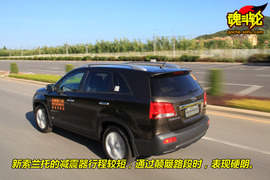 2009款起亚索兰托大连试驾