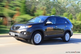 2009款起亚索兰托大连试驾