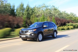 2009款起亚索兰托大连试驾