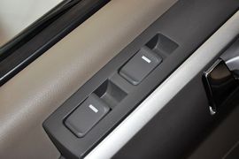2012款上汽大通V80