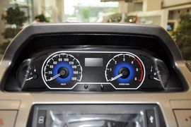 2012款上汽大通V80