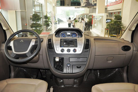 2012款上汽大通V80