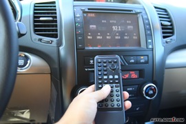 2009款起亚索兰托大连试驾