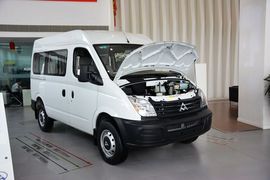 2014款上汽大通V80