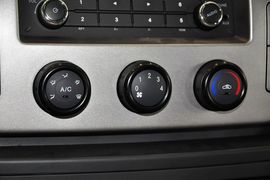 2014款上汽大通V80