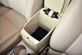 2014款丰田卡罗拉1.6L