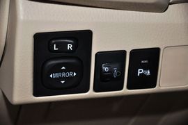 2014款丰田卡罗拉1.6L