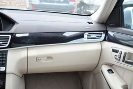 2014款奔驰E400L运动豪华型