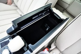 2014款奔驰E400L运动豪华型