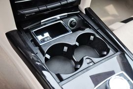 2014款奔驰E400L运动豪华型