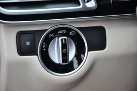 2014款奔驰E400L运动豪华型