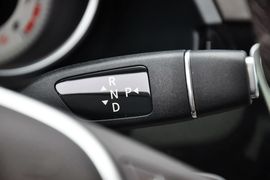 2014款奔驰E400L运动豪华型
