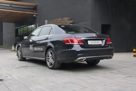 外出试驾2015款奔驰E级