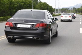 外出试驾2015款奔驰E级