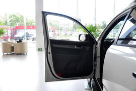 2013款起亚索兰托2.4L汽油四驱豪华版5座