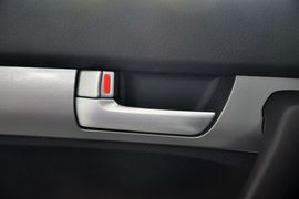 2013款起亚索兰托2.4L汽油四驱豪华版5座