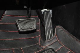 2013款起亚索兰托2.4L汽油四驱豪华版5座