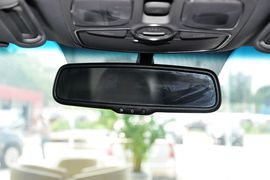 2013款起亚索兰托2.4L汽油四驱豪华版5座