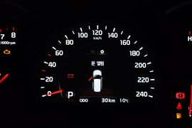 2013款起亚索兰托2.4L汽油四驱豪华版5座