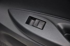2014款丰田威驰1.3L手动