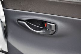 2014款丰田威驰1.3L手动