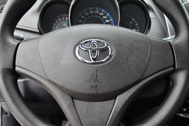 2014款丰田威驰1.3L手动