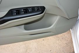 2014款本田思域1.8L自动经典版
