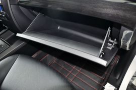 2015款起亚霸锐3.8L自动豪华版