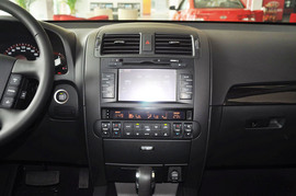 2015款起亚霸锐3.8L自动豪华版