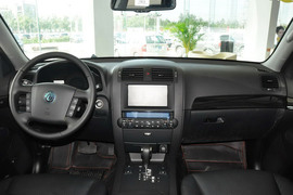 2015款起亚霸锐3.8L自动豪华版