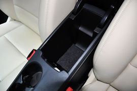 2012款奔驰B180