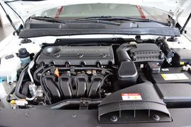 2013款起亚凯尊2.4L商务天窗型
