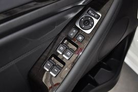 2013款起亚凯尊2.4L商务天窗型