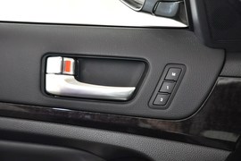 2013款起亚凯尊2.4L商务天窗型