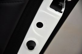 2013款起亚凯尊2.4L商务天窗型