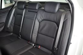 2013款起亚凯尊2.4L商务天窗型