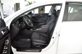 2013款起亚凯尊2.4L商务天窗型