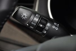 2013款起亚凯尊2.4L商务天窗型