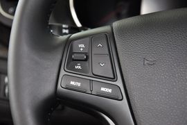 2013款起亚凯尊2.4L商务天窗型