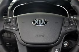 2013款起亚凯尊2.4L商务天窗型