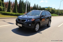 2009款起亚索兰托大连试驾