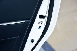 2014款丰田卡罗拉1.6L