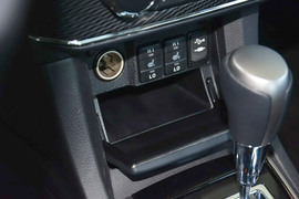 2014款丰田卡罗拉1.6L