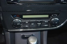 2014款丰田卡罗拉1.6L