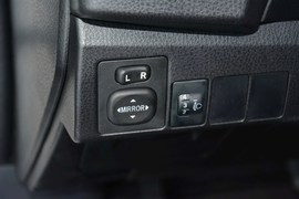 2014款丰田卡罗拉1.6L