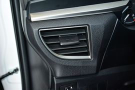 2014款丰田卡罗拉1.6L