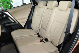 2013款丰田RAV4