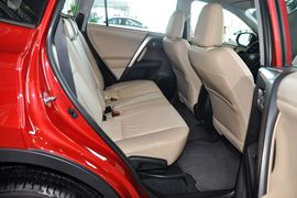 2013款丰田RAV4