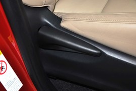 2013款丰田RAV4