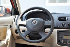 2014款斯柯达晶锐1.4L手动晶致版